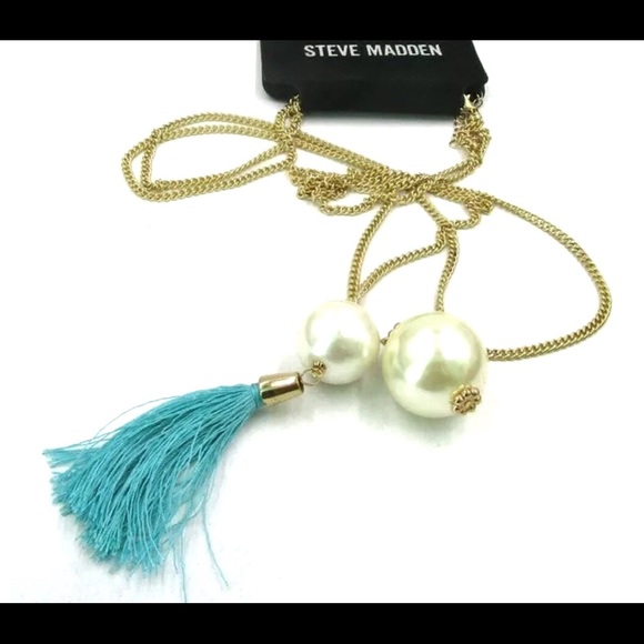 Steve Madden Jewelry - STEVE MADDEN NECKLACE.